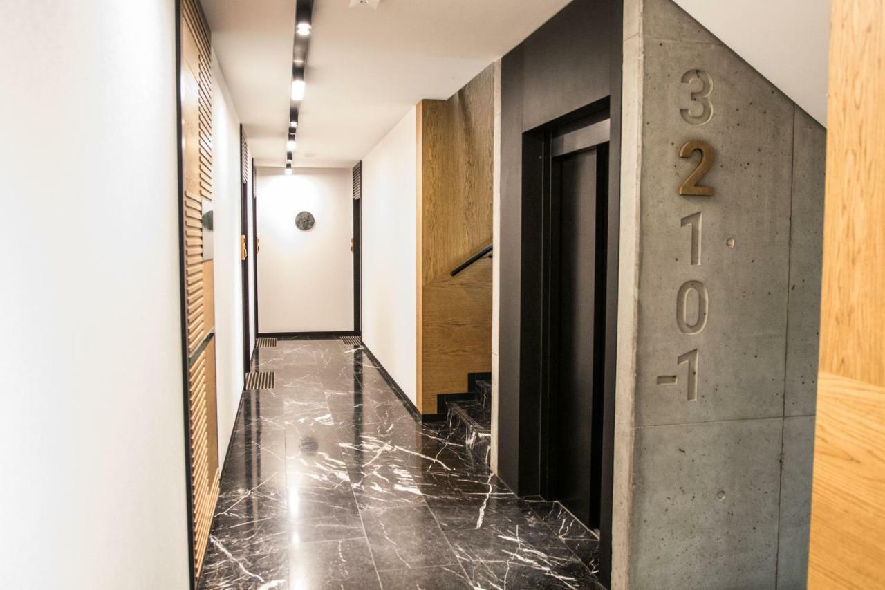 Luxury Apartment Bursztynowa 格但斯克 外观 照片